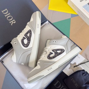 디X B57 스니커즈