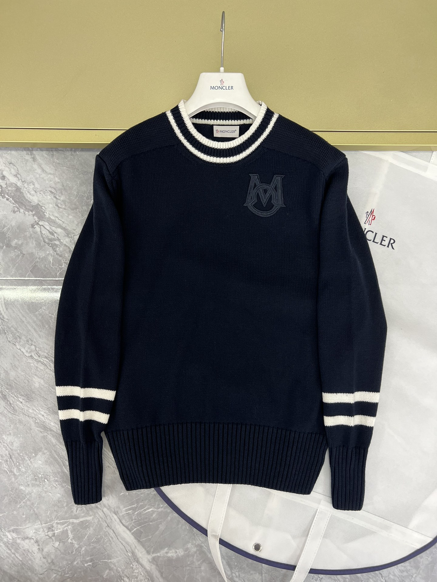 몽클레X 니트