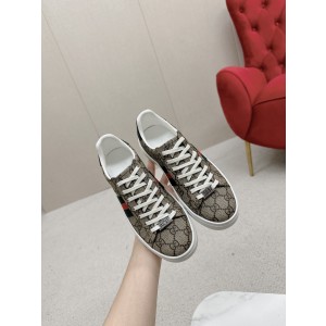 구X GG로고 스니커즈