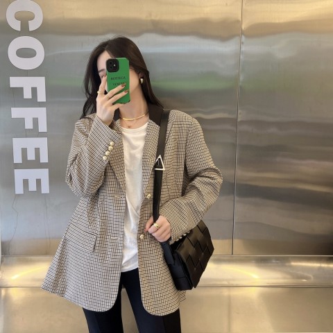 보테X 삼각로고 카세트백